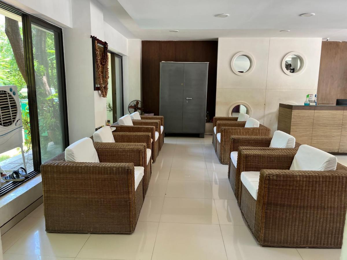 Asr Guesthouse Tirupati Ngoại thất bức ảnh
