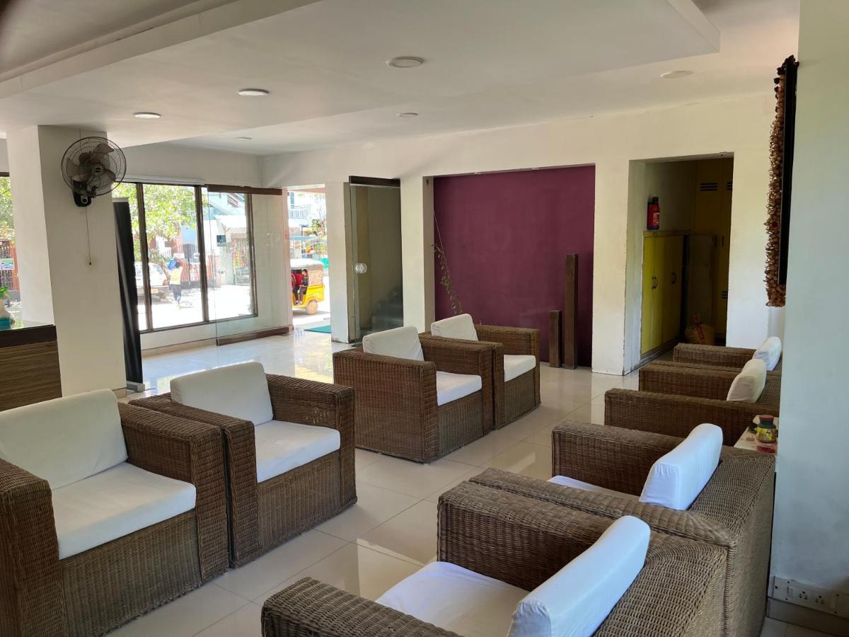 Asr Guesthouse Tirupati Ngoại thất bức ảnh